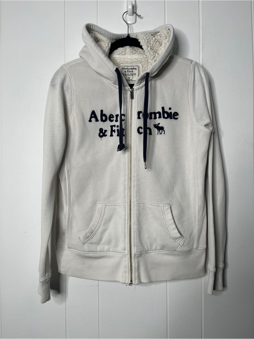 Abercrombie & Fitch Women’s White Sherpa-Lined Zip Hoodie Navy Logo